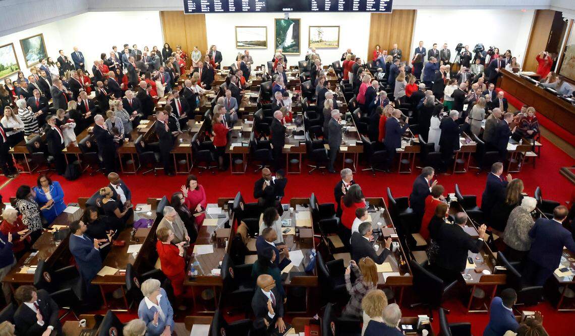 N.C. House members take the oath of office during the opening session of the N.C. General Assembly on Wednesday, Jan. 11, 2023.