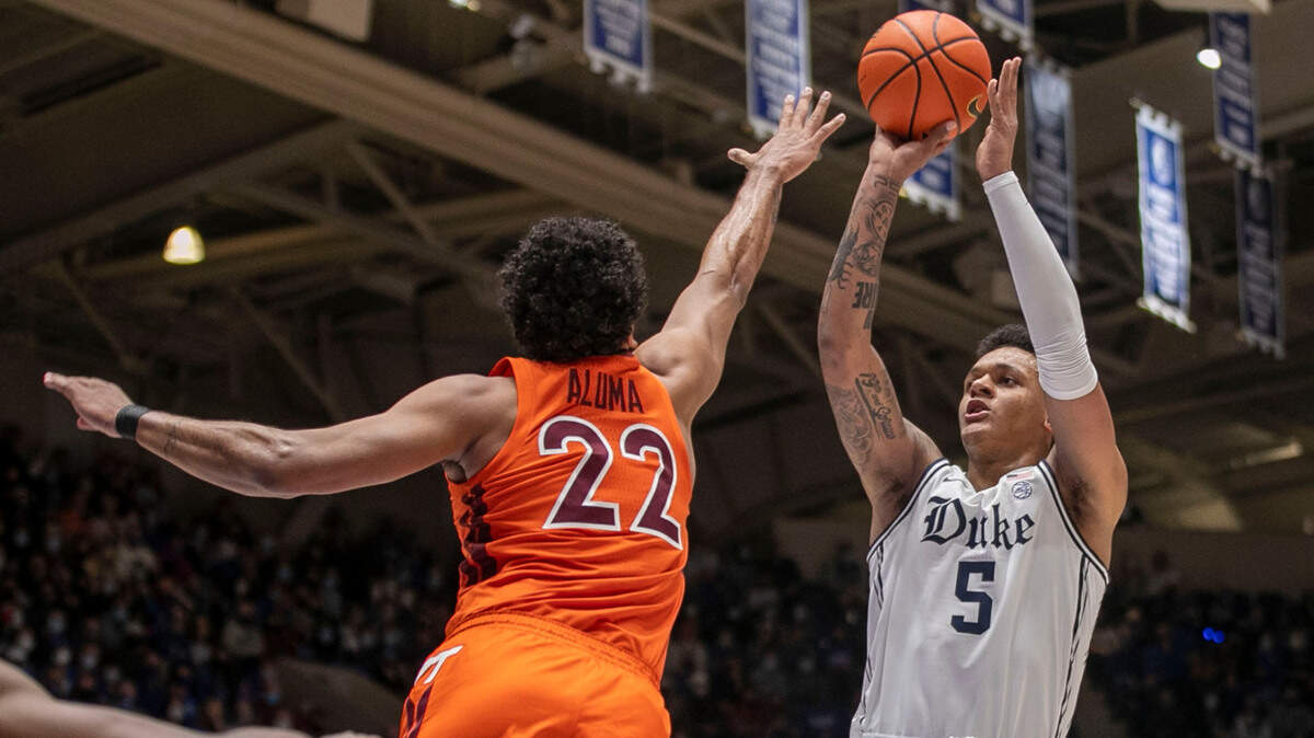 Duke’s Paolo Banchero (5) puts up a shot against Virginia Tech’s Keve Aluma (22) during the first half on Wednesday, December 22, 2021 at Cameron Indoor Stadium in Durham, N.C.