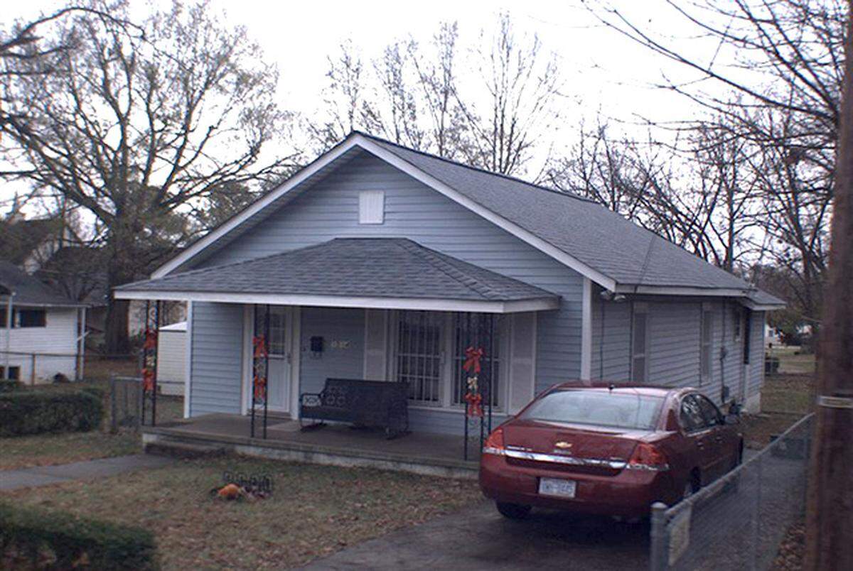 1514 E. Jones Street, photographed December 6, 2011.