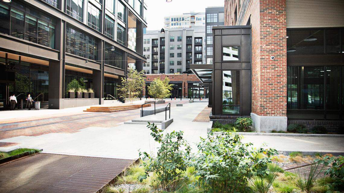 Smoky Hollow, a mixed-use district in downtown Raleigh, has several outdoor gathering areas around open restaurant and retail spaces.