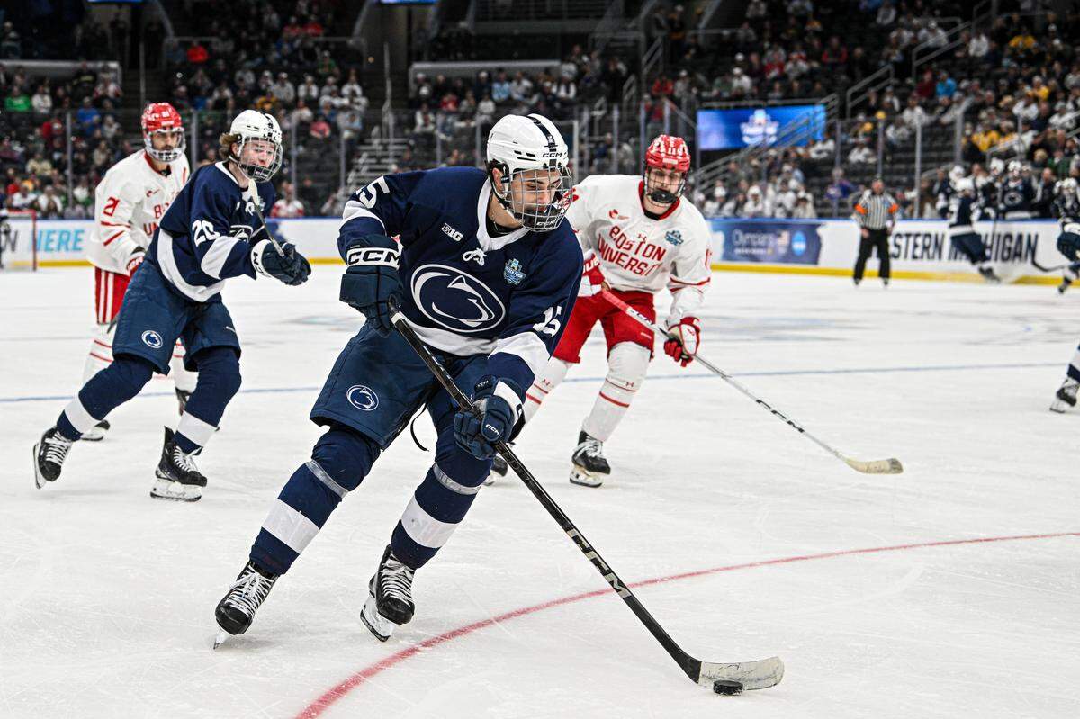 Penn State’s Charlie Cerrato (15) during the game with Boston University. No. 12/5 Penn State dropped a 3-1 decision to No. 8/3 Boston University in the national semifinals on Thrursday evening April 10, 2025 at the Enterprise Center in St. Louis. Photo by Mark Selders