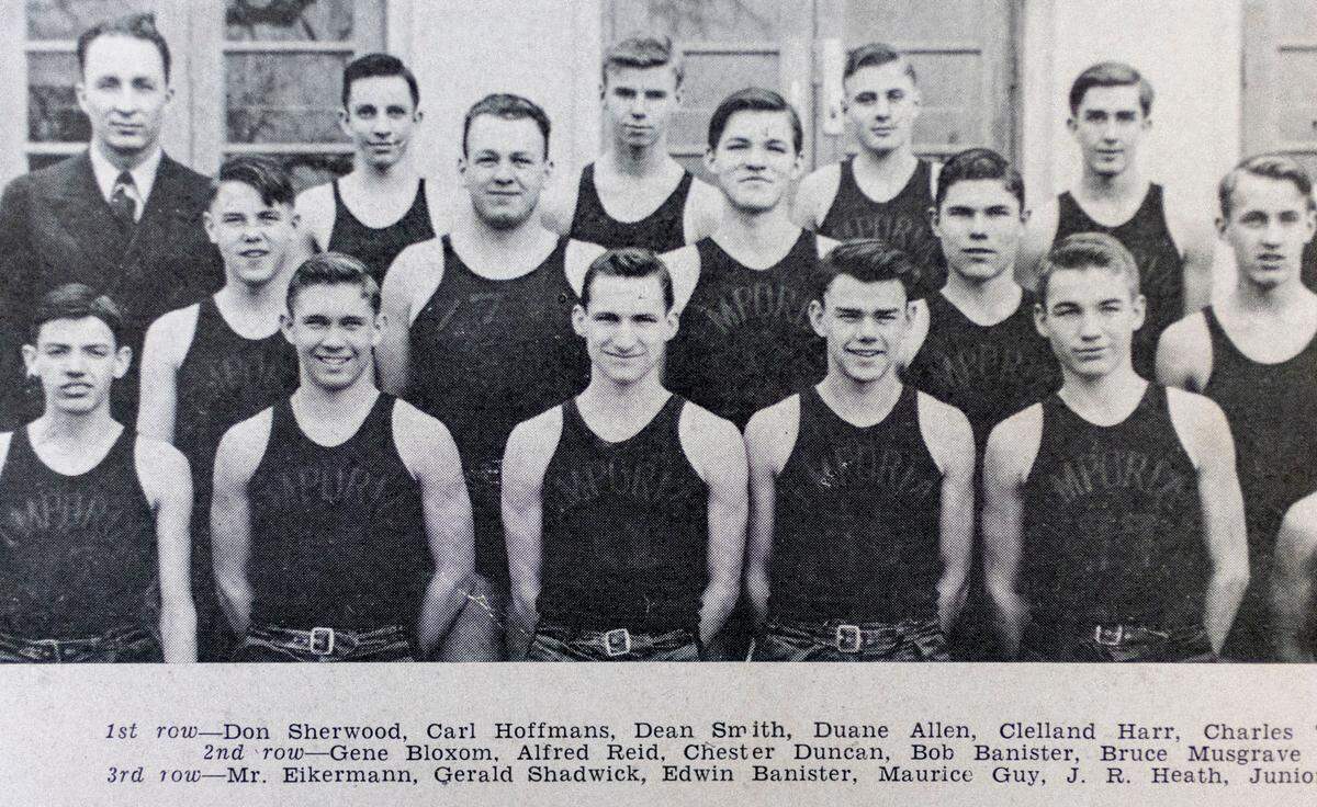 Dean Smith was a member of the Emporia High School basketball team in 1947. Photograph from the school yearbook.