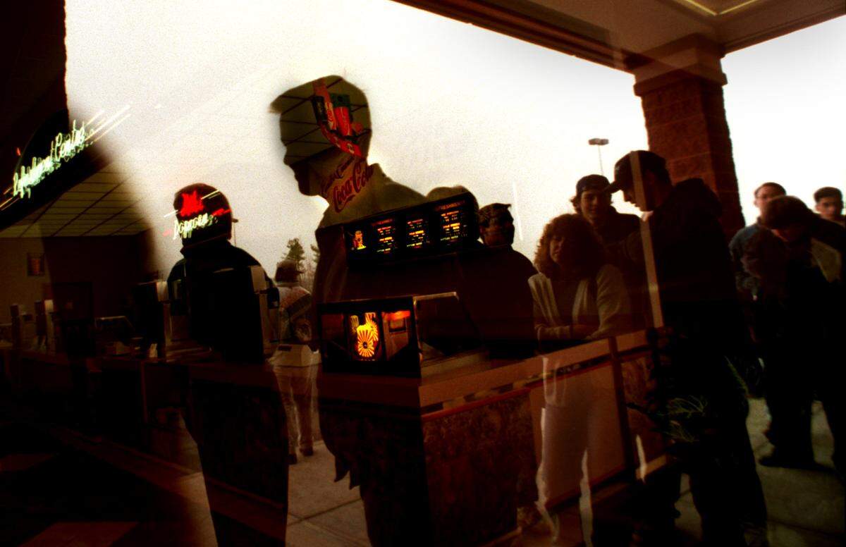 A crowd outside the Wynnsong Cinema 10 in Durham on Jan. 31, 1997, when the first Star Wars movie was rereleased.