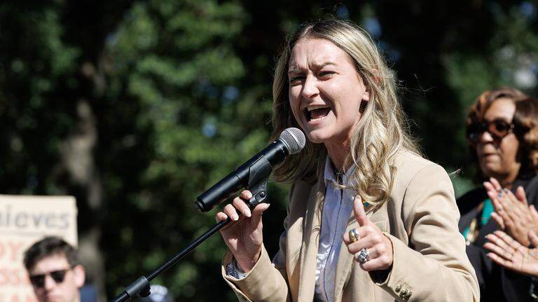 Two NC lawmakers left the Democrats. Here’s how the political parties reacted.