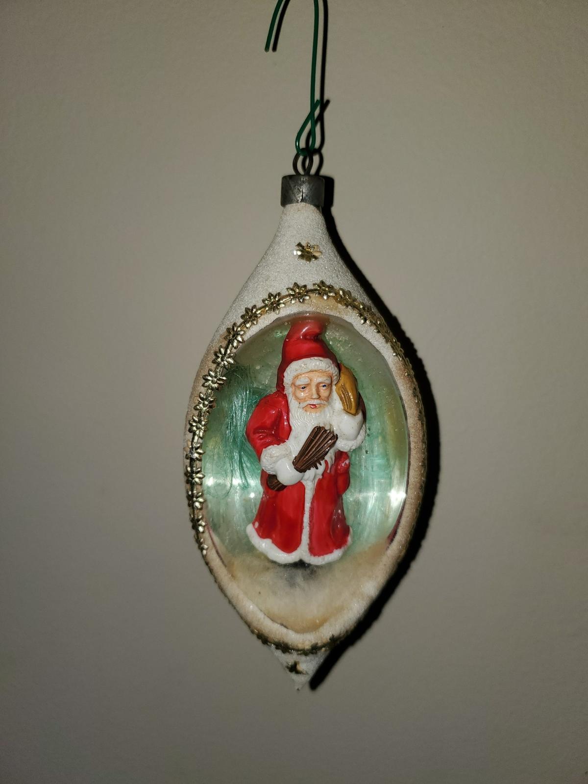 Jim Packett’s ornament.