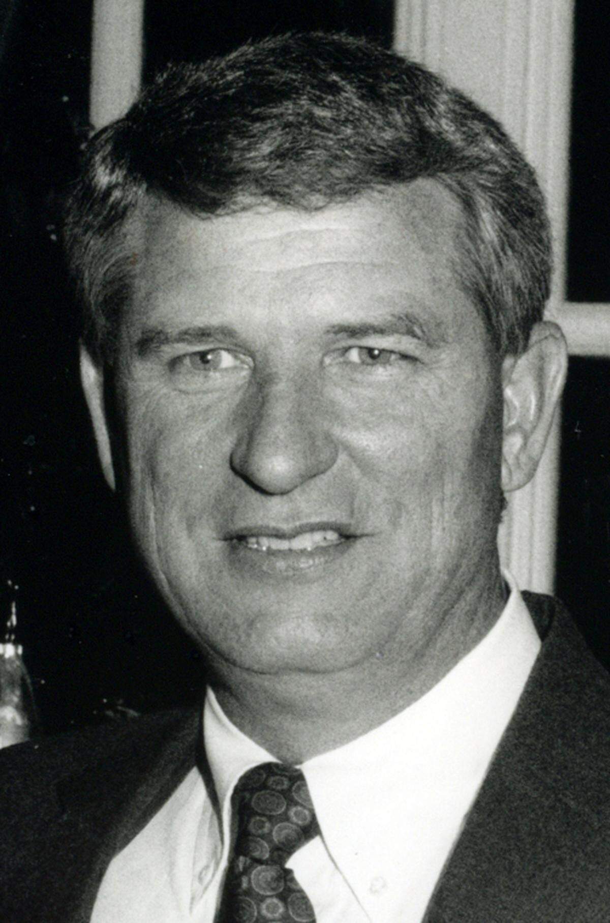 Jim Lane, WTVD helicopter pilot killed in helicopter crash just after midnight on Dec. 7, 1991.