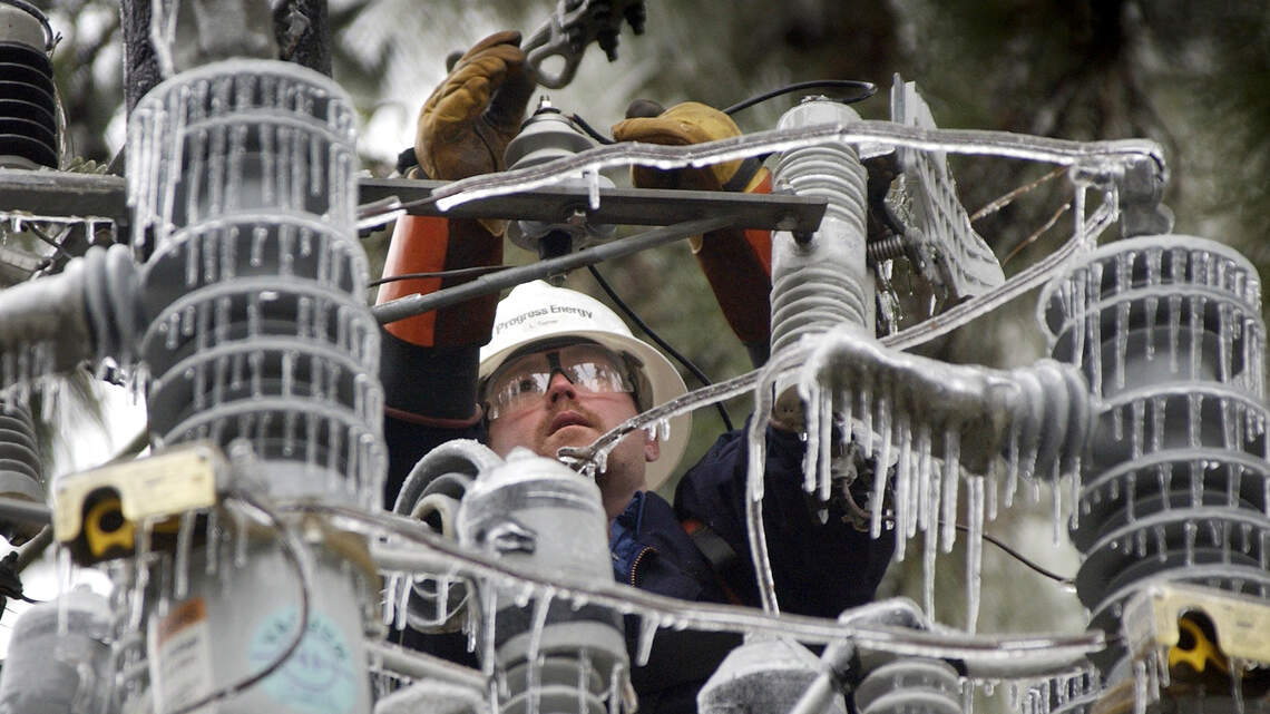 Winter storms can bring power outages. Here’s what you can do now to be prepared.