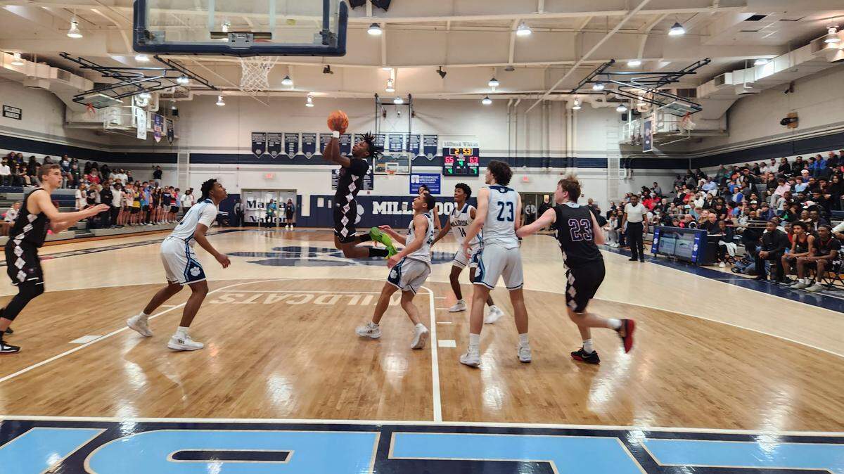 Milbrook High and Jordan High faced each other in a basketball playoff on Saturday.