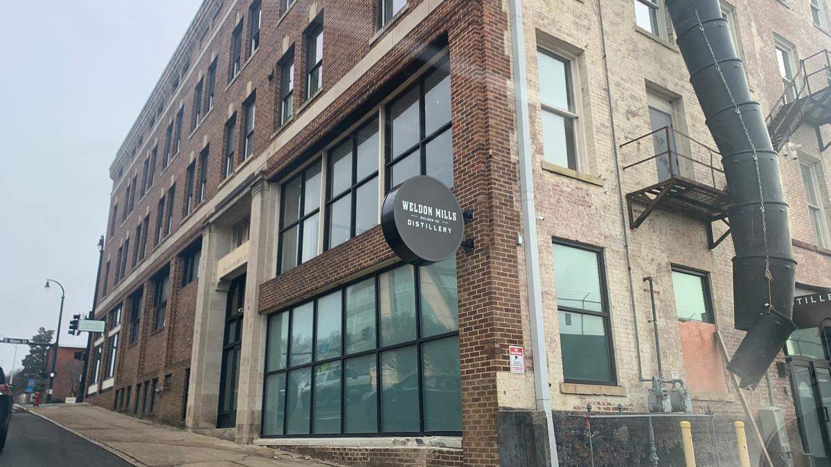 Weldon Mills, a Weldon-based distillery specializing in small-batch North Carolina bourbon, is opening a Durham craft cocktail lounge this spring.