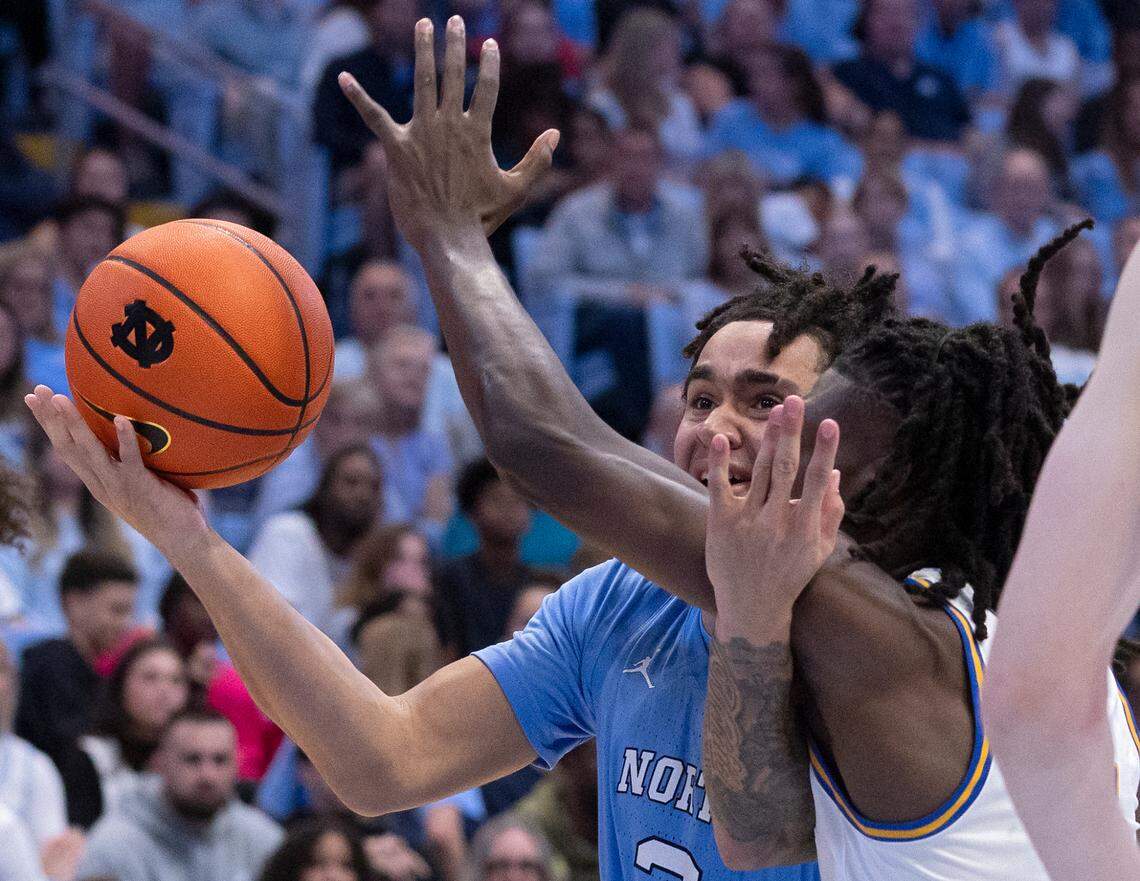 North Carolina’s Elliot Cadeau drives against UC Riverside’s Nate Pickens during the second half of the Tar Heels’ 77-52 win on Friday, Nov. 17, 2023, at the Smith Center in Chapel Hill, N.C.