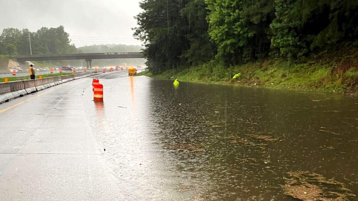 Heavy rain shuts down I-40/85 morning commute, causes crashes in Orange County