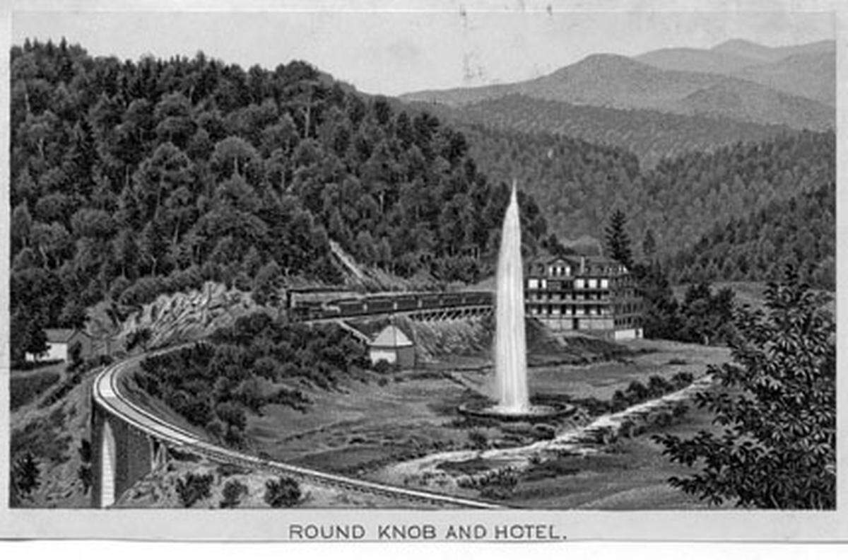 A lithographic reproduction from the album “Land of the Sky, Views along the Western North Carolina R.R.” in the 1880s shows the Round Knob Hotel and the fountain that would later be known as Andrews Geyser.