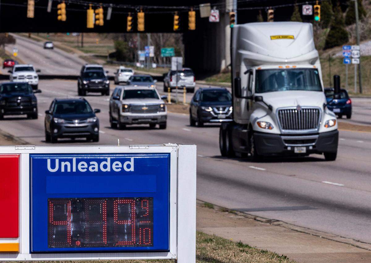 Gasoline prices at pumps along South Saunders Street in Raleigh are over $4 dollars per gallon Tuesday, March 8, 2022. In just a week, gas prices across the state of North Carolina have gone up about 37 cents on average, according to AAA. GasBuddy.com, which tracks prices in real time, said prices through most of central NC ranged from $3.92 to $4.12 per gallon.
