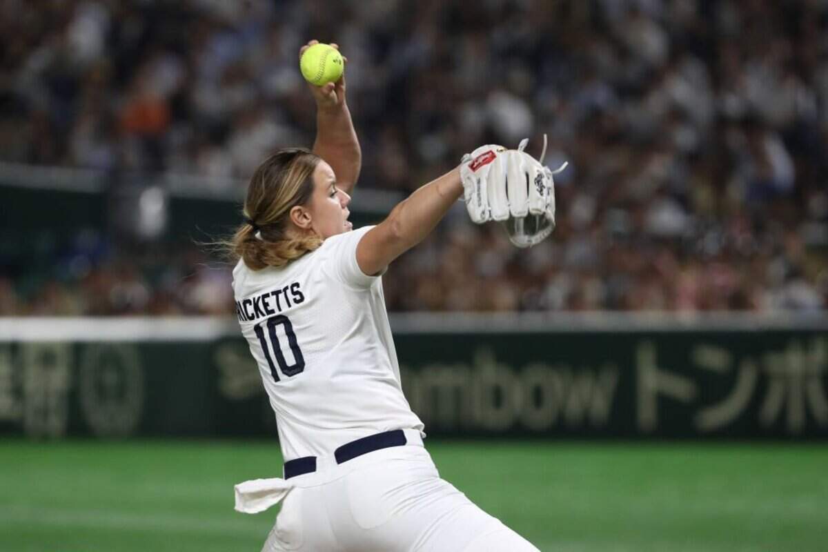 TOKYO, JAPAN - JUNE 25: Keilani Ricketts #10 of United States pitches against Japan during the game three between Japan and United States at the Tokyo Dome on June 25, 2019 in Tokyo, Japan. (Photo by Takashi Aoyama/Getty Images)