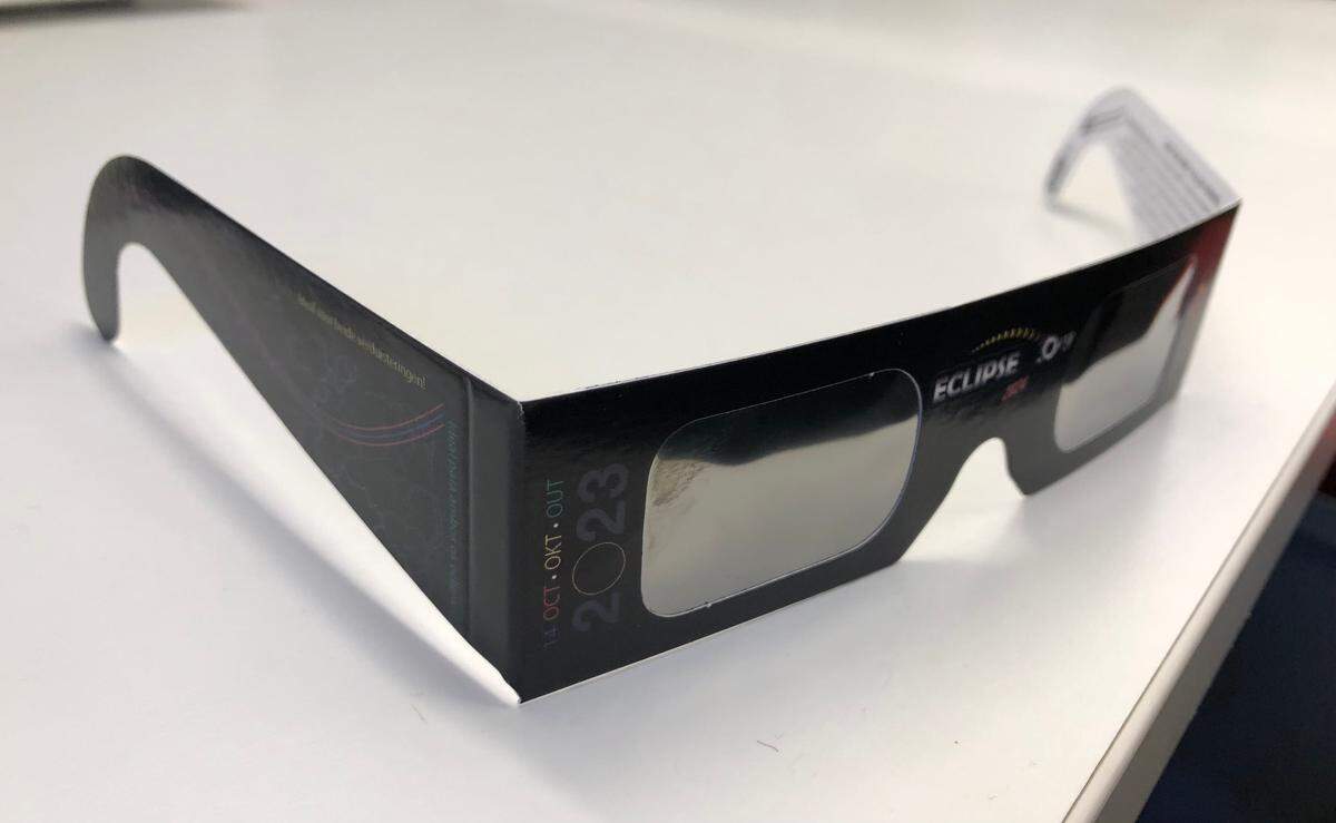 To view the solar eclipse safely, use only glasses that are made for the purpose. Otherwise you risk permanent damage to your eyes.