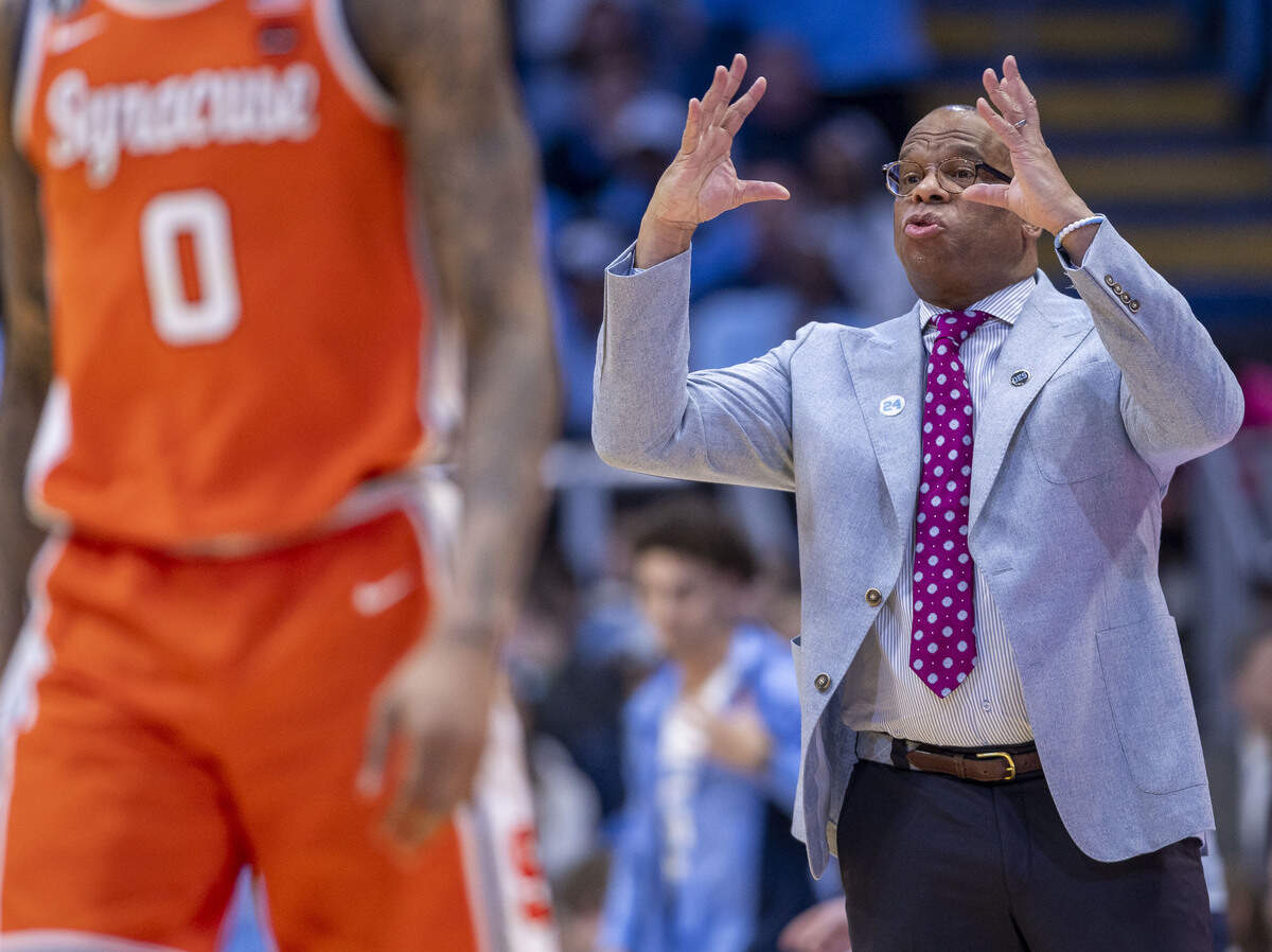 North Carolina coach Hubert Davis instructs his team in the first half against Syracuse on Monday, February 2, 2026 at the Smith Center in Chapel Hill, N.C.