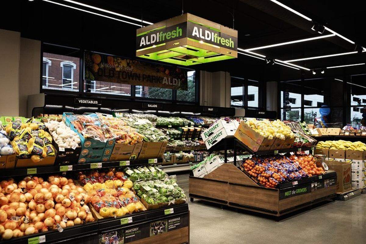 ALDI produce department.