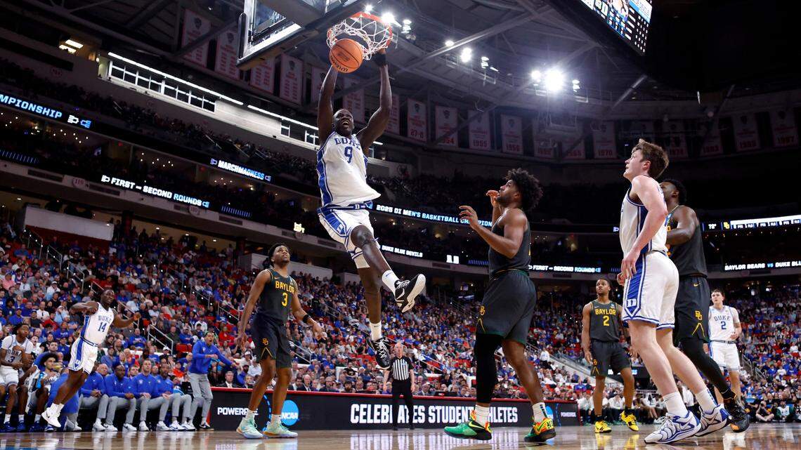 Duke dominant: Top-seeded Blue Devils run away from No. 9 Baylor to reach NCAA Sweet 16