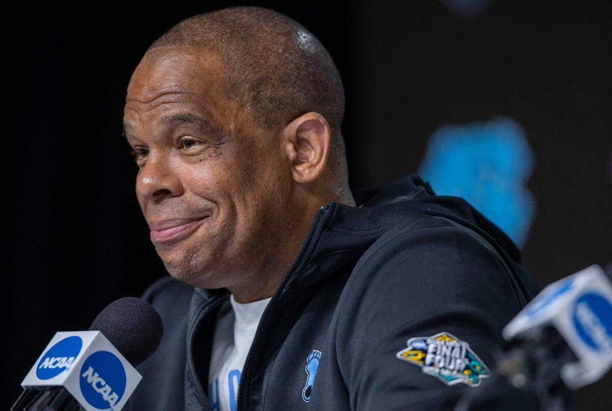North Carolina coach Hubert Davis takes questions during a press conference ahead of the NCAA Final on Thursday, March 31, 2022 at Caesars Superdome in New Orleans, La.