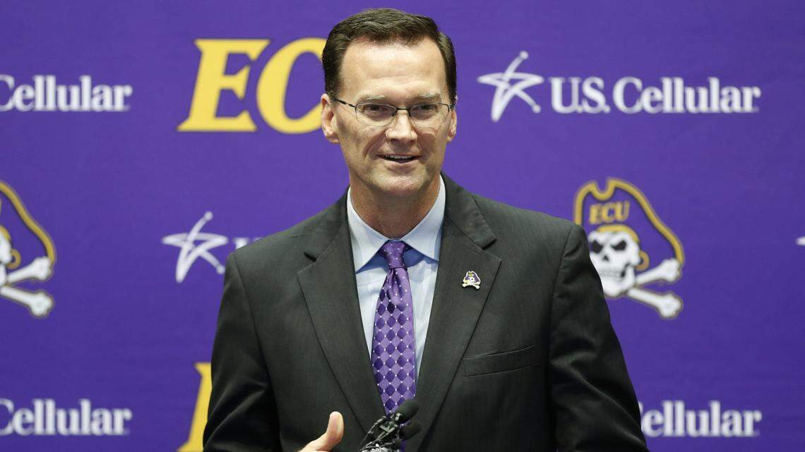 ECU expected to hire Tennessee assistant as new basketball coach, replacing Joe Dooley