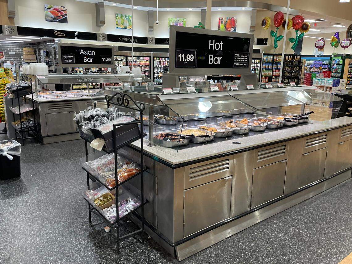 Harris Teeter will not have any stores in Morrisville after it shuts down the Davis Drive location. 