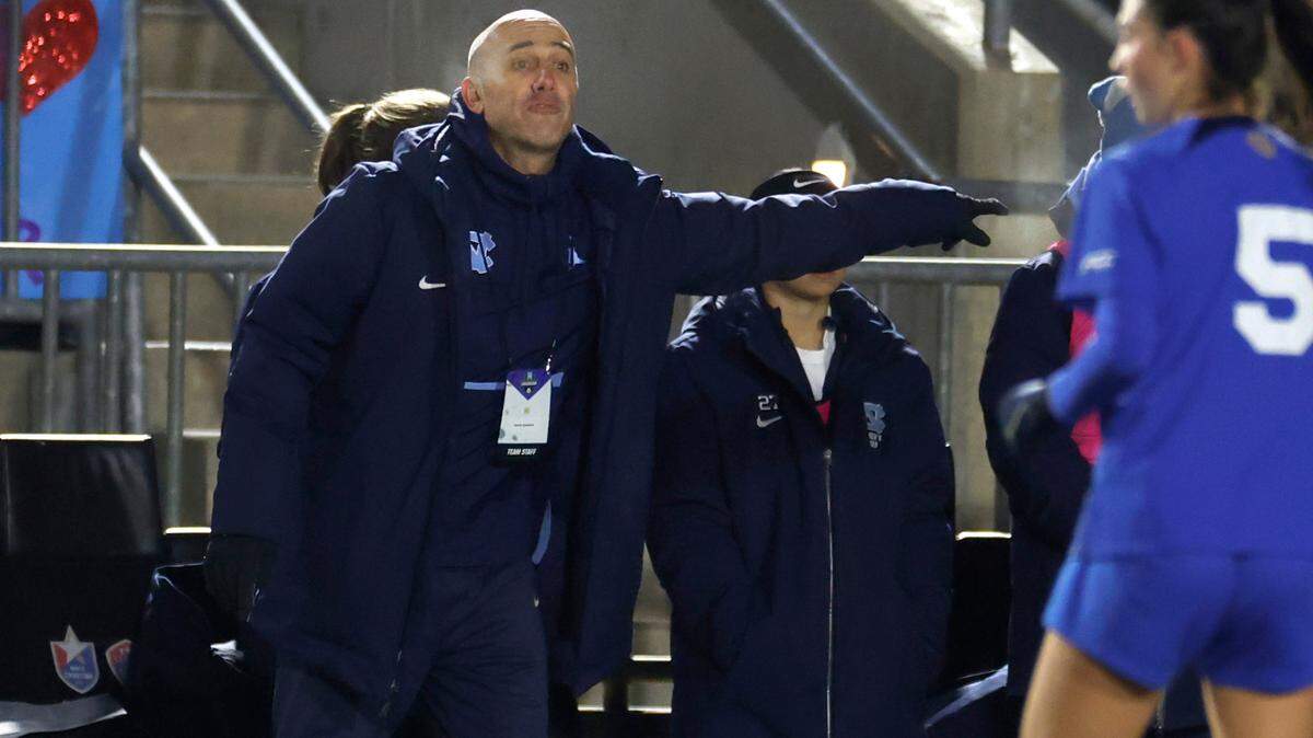 North Carolina interim head coach Damon Nahas instructs his team during the second half of UNC’s 3-0 victory over Duke in the semifinals of the 2024 Women’s College Cup at WakeMed Soccer Park in Cary, N.C., Friday, Dec. 6, 2024.
