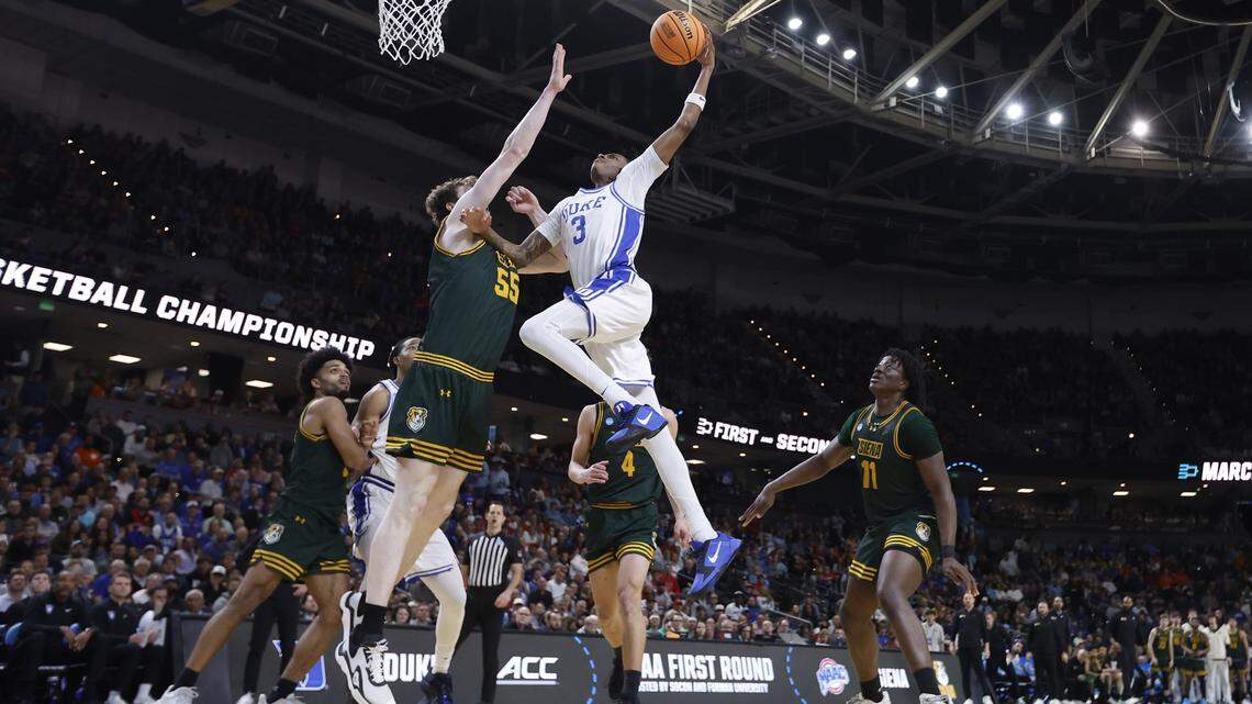 Duke wins, Siena loses but both teams prove a point in NCAA opener