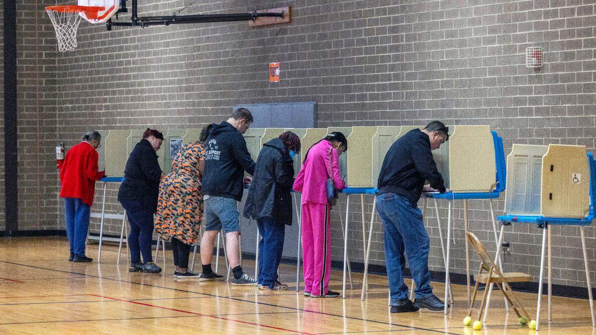 Election results will start showing up after polls close, starting with early and absentee votes.