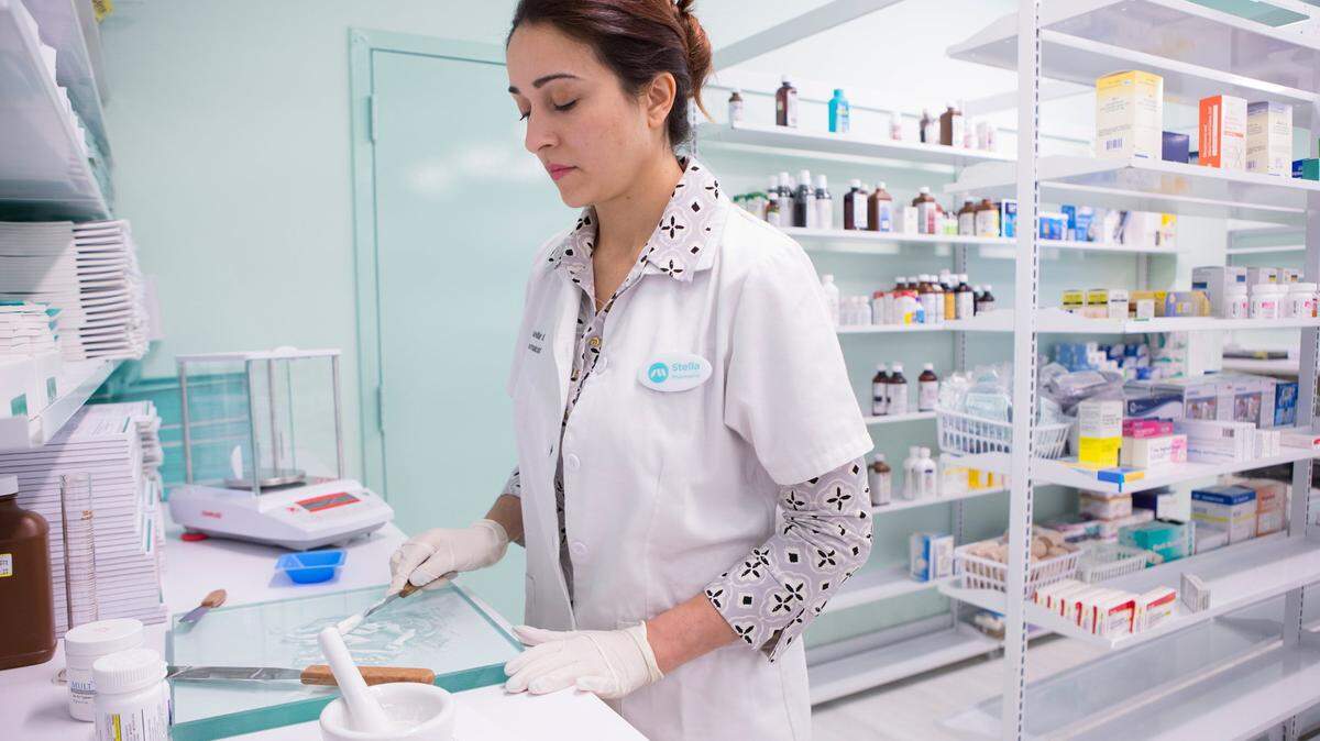 Medly is a digital pharmacy that delivers prescriptions to your door step. It also offers a brick-and-mortar option as well.