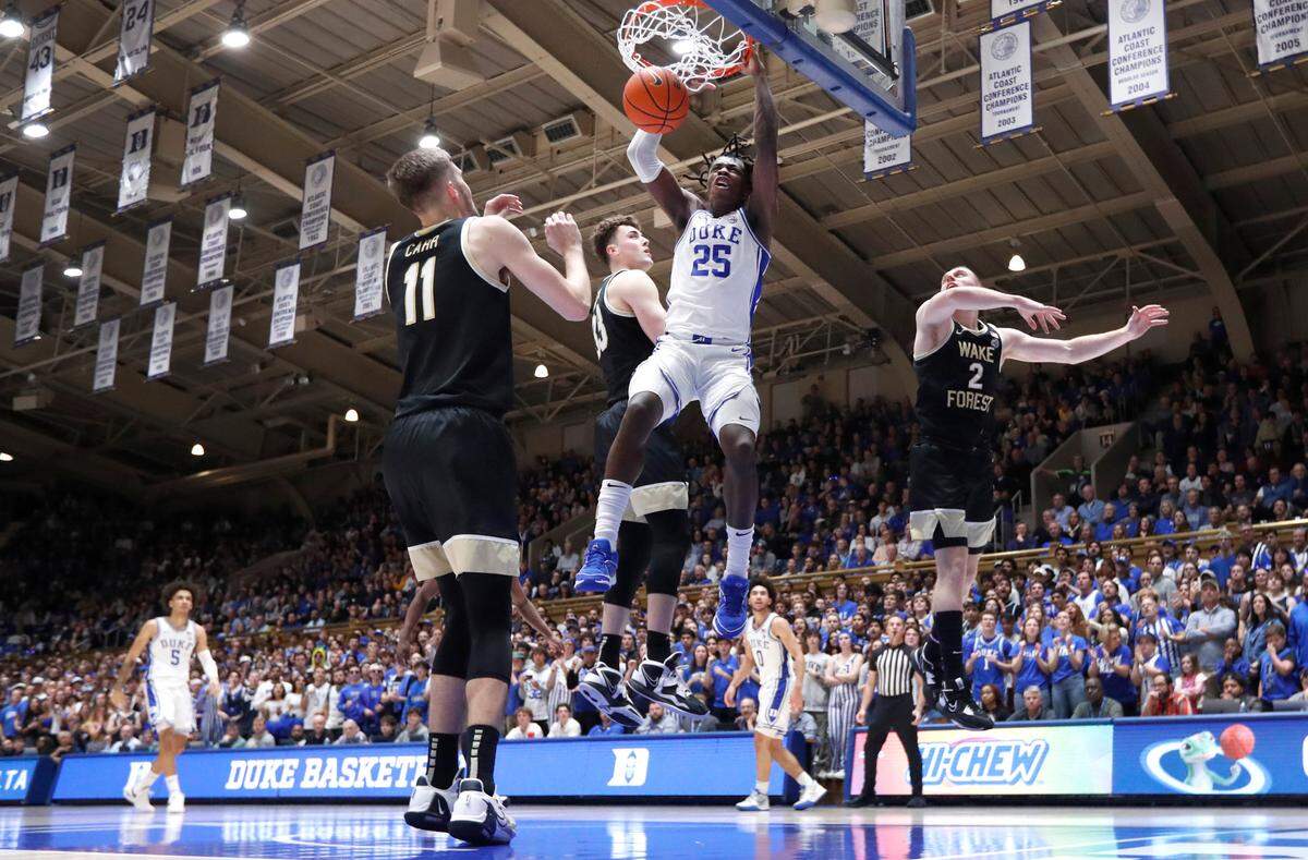 Duke’s Mark Mitchell (25) slams in two during Duke’s 77-69 victory over Wake Forest at Cameron Indoor Stadium in Durham, N.C., Monday, Feb. 12, 2024.