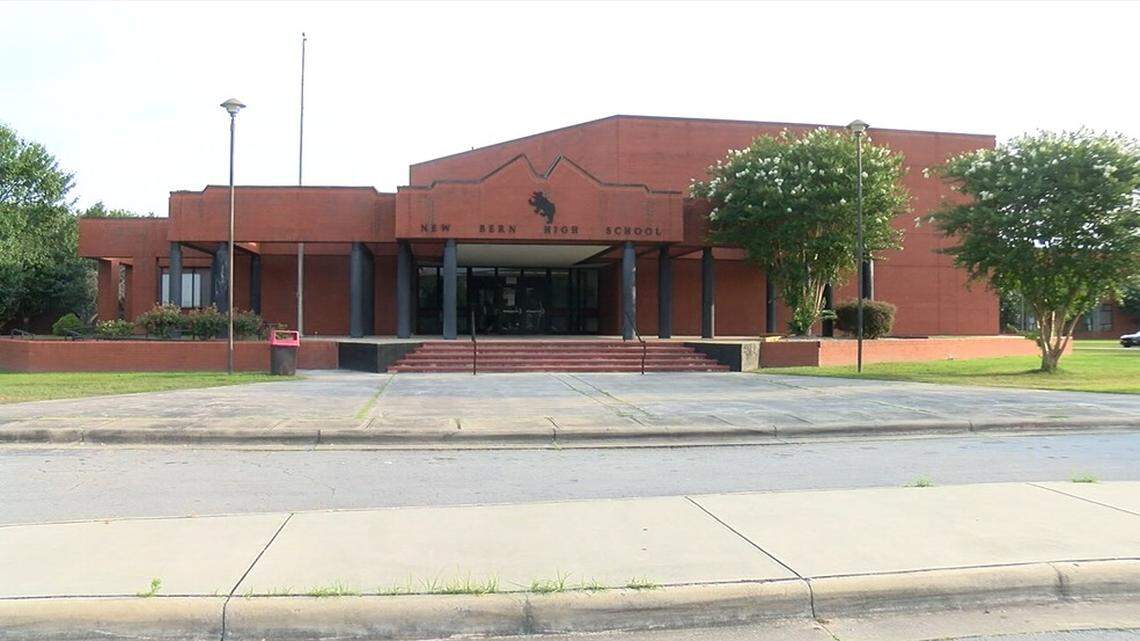Craven County deputies and New Bern Police Officers responded to a report of a person with a firearm on the New Bern High School campus after football practice.