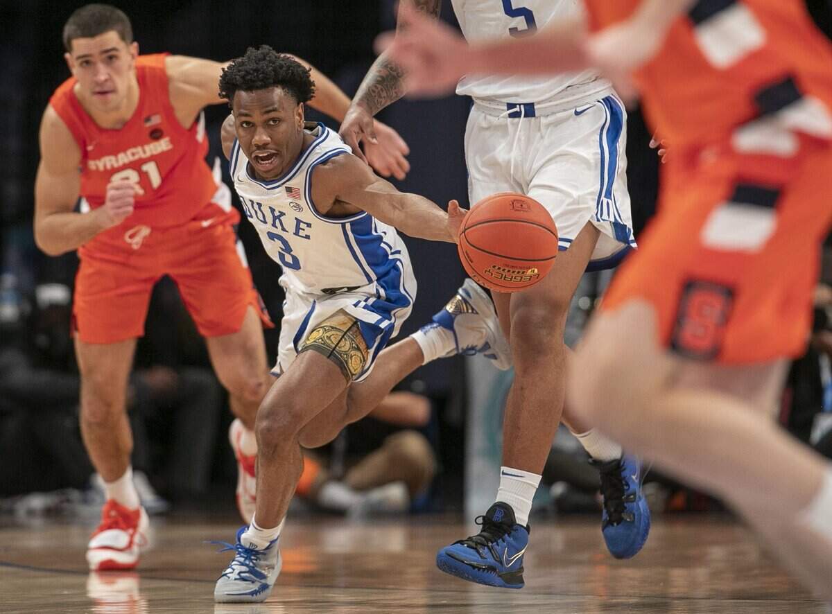 Duke’s Jeremy Roach (3) starts a fast break during the first half against Syracuse in the quarterfinals of the ACC Tournament on Thursday, March 10, 2022 at Barclays Center in Brooklyn, N.C.