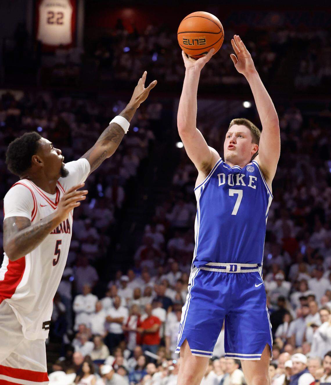 Duke’s Kon Knueppel (7) makes a three-pointer to put the Blue Devils up by 12 with 3:56 left in the game during Duke’s 69-55 victory over Arizona at the McKale Memorial Center in Tucson, Ariz., Friday, Nov. 22, 2024.