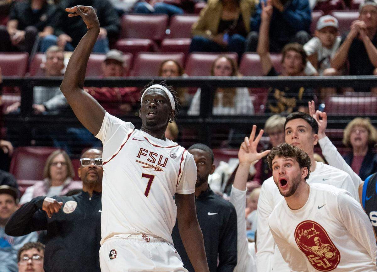 Florida State Seminoles forward Jerry Deng (7) shoots for three. The Florida State Seminoles defeated the Southern Methodist Mustangs 76-69 on Saturday, March 8, 2025.