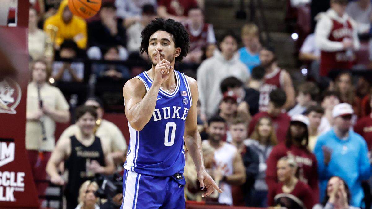 Duke’s Jared McCain (0) motions to the crowd after hitting a three-pointer at the end of the first half of Duke’s game against Florida State University at the Tucker Center in Tallahassee, Fla. Sat. February 17, 2024.