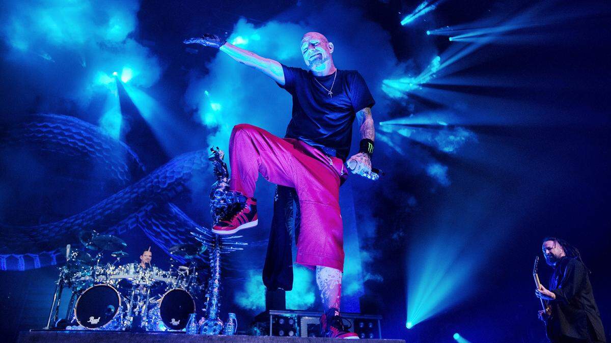 Five Finger Death Punch in concert at Raleigh, N.C.’s Coastal Credit Union Music Park at Walnut Creek, Wednesday night, Sept. 7, 2022.