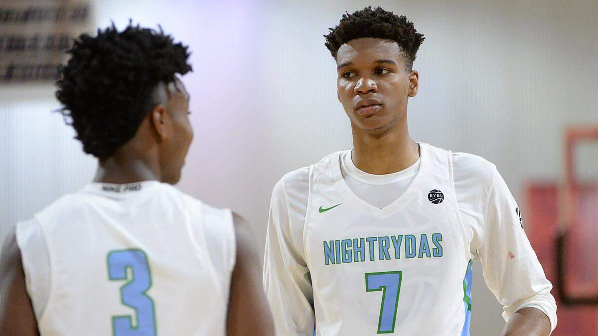 Isaiah Todd, wearing No. 7, competes in Nike’s Elite Youth Basketball League in Atlanta Saturday, April 27, 2019