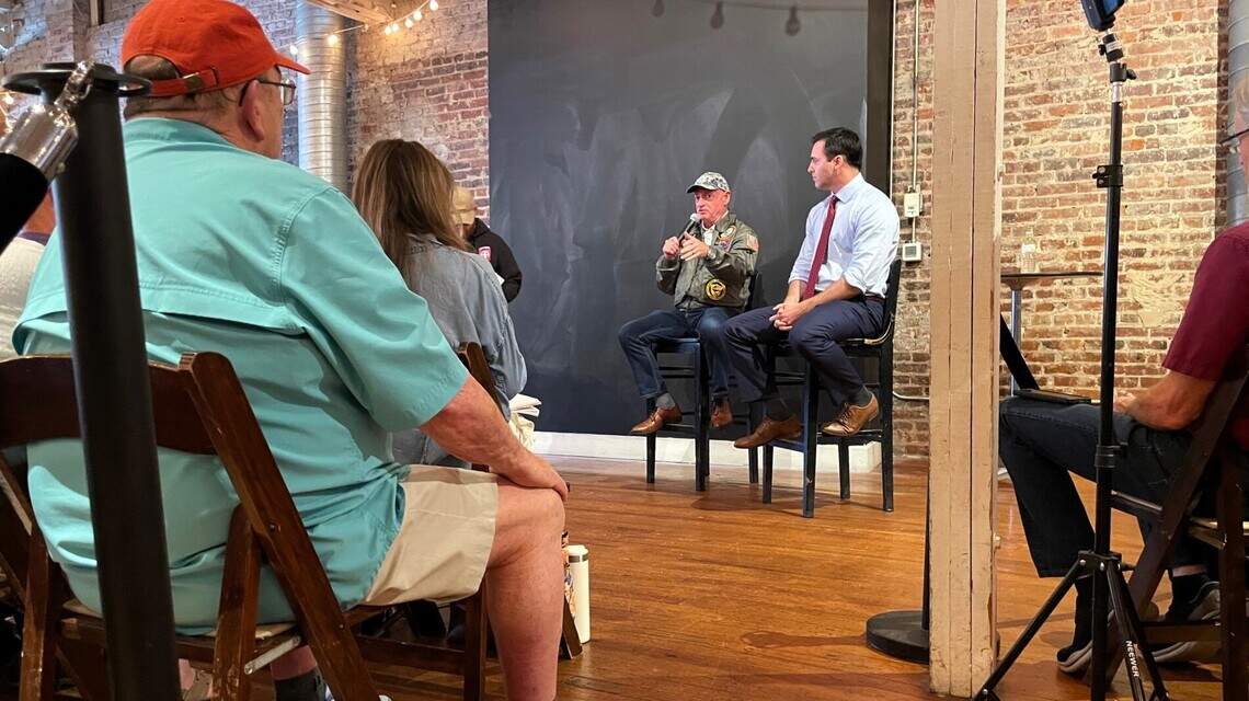 Arizona senator urges veterans, NC residents to fight against Trump in 2026