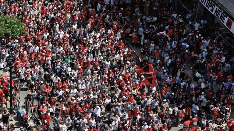 180,000 people: How Canes’ victory parade compares with other Stanley Cup parades