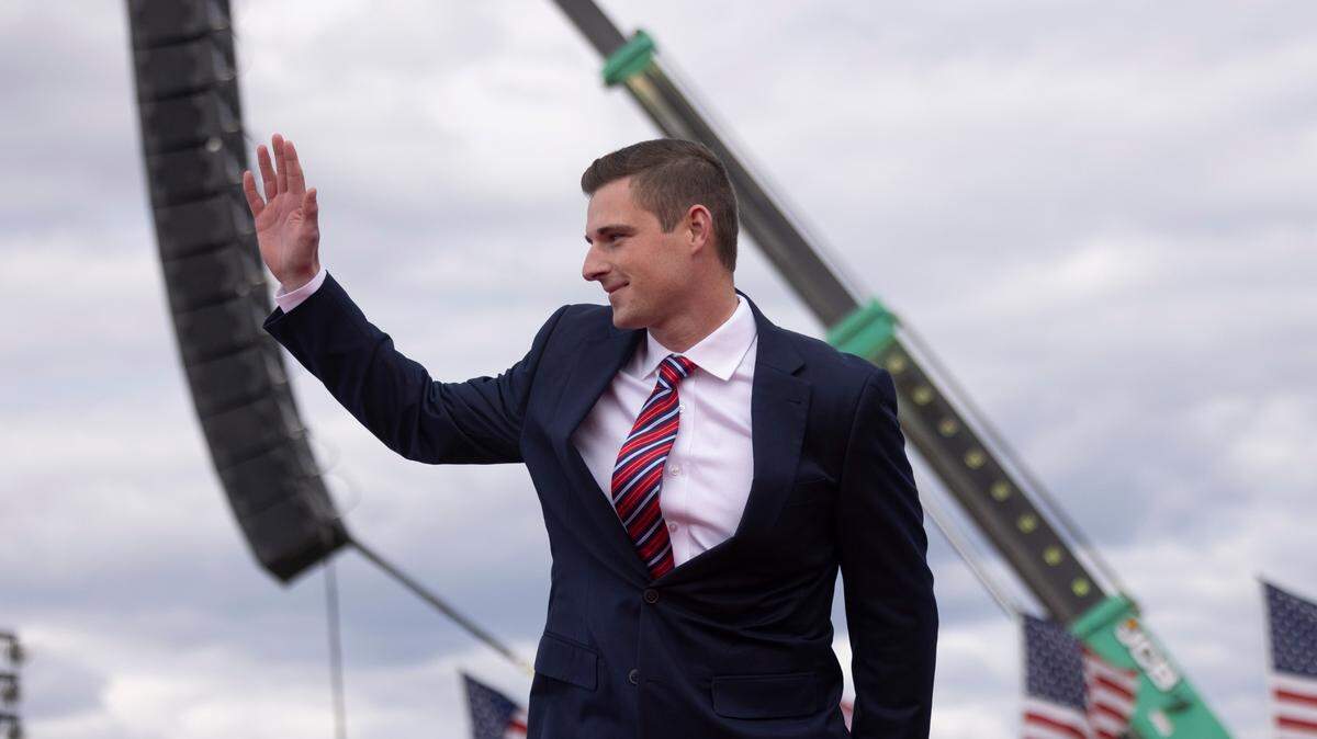 Bo Hines turned from football to politics. He’s moving closer to one of his goals.