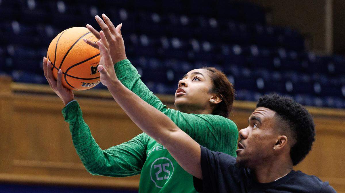 Déjà vu: Former UNC star back in Triangle as Oregon plays in Duke’s NCAA Tournament pod