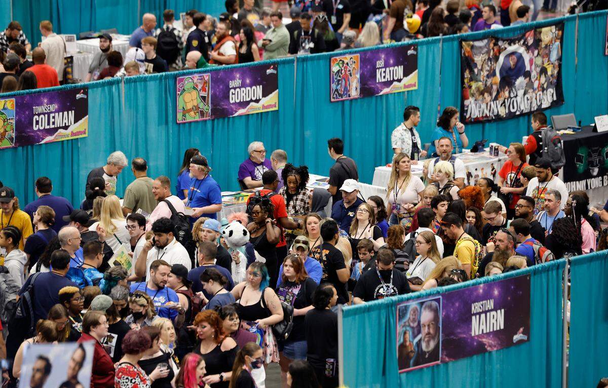 Fans line up to get autographs and selfies at GalaxyCon Raleigh at the Raleigh Convention Center Sunday, July 28, 2024.