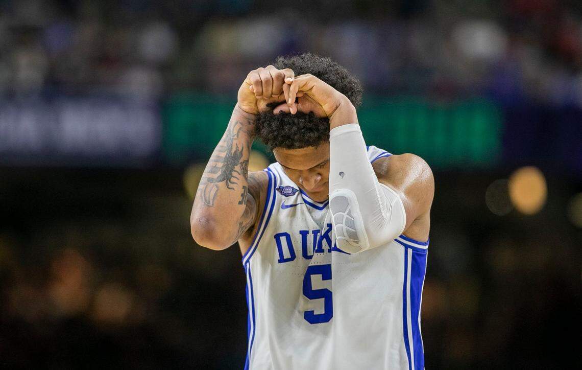 Dukes Paolo Banchero (5) reacts after a foul was called on teammate Wendell Moore Jr. (0) late in the second half against North Carolina during the NCAA Final Four semi-final on Saturday, April 2, 2022 at Caesars Superdome in New Orleans, La.