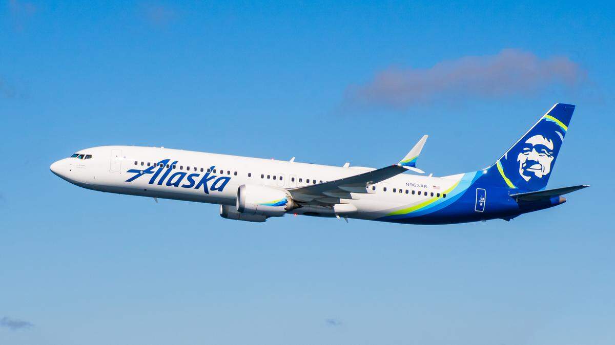 An Alaska Airlines Boeing 737. The carrier will begin flying between Raleigh-Durham International Airport and San Diego in the spring of 2026.