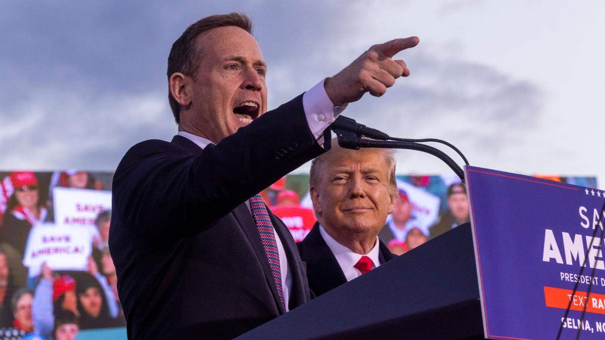 Trump adviser who tried to overturn election hosts NC fundraiser for US Senate candidate