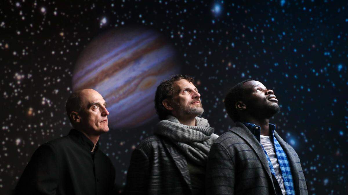 Ray Dooley, Ron Menzel and Alex Givens to star in “Life of Galileo” by Bertolt Brecht, adapted by Joeseph Discher and directed by Vivienne Benesch at PlayMakers Repertory Company.