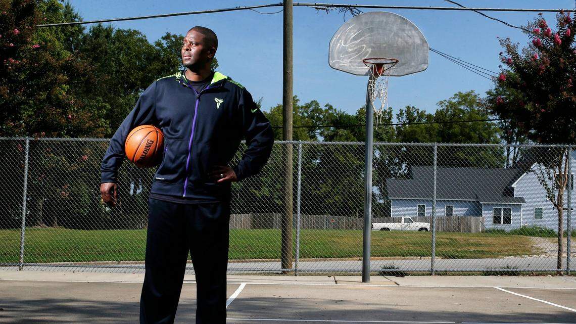LeVelle Moton learned of life, basketball at Lane Street park. Now it will bear his name.