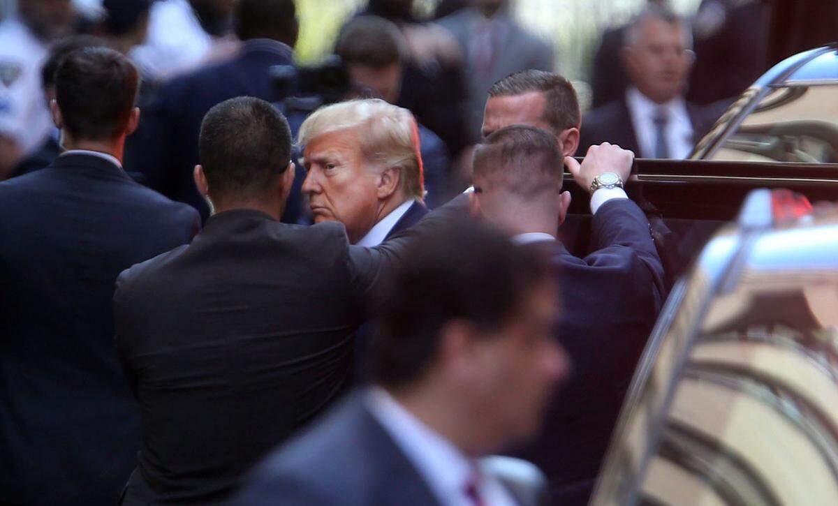 Former US President Donald Trump arrives at Manhattan Criminal Court in New York City Tuesday, April 4, 2023.