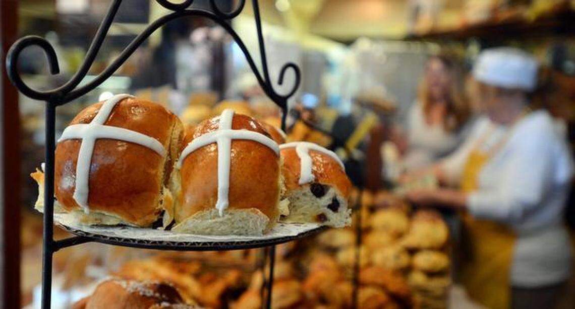 EASTERFOOD1LF041714CEL