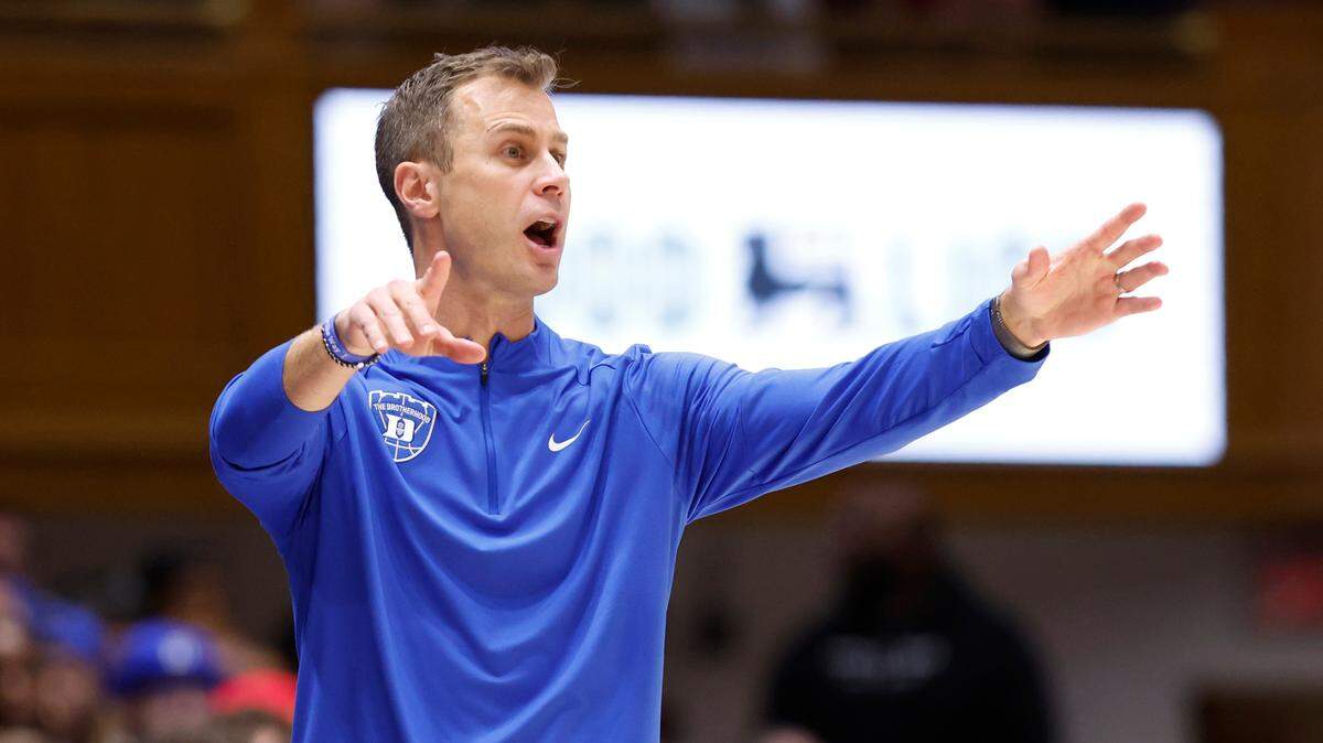 Duke head coach Jon Scheyer directs his team during the first half of Duke’s game against Incarnate Word at Cameron Indoor Stadium in Durham, N.C., Tuesday, Dec. 10, 2024.
